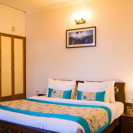 Alaya Stays Mehar Villa - 3 Bhk With Garden & Scenic Views Kasauli Extérieur photo