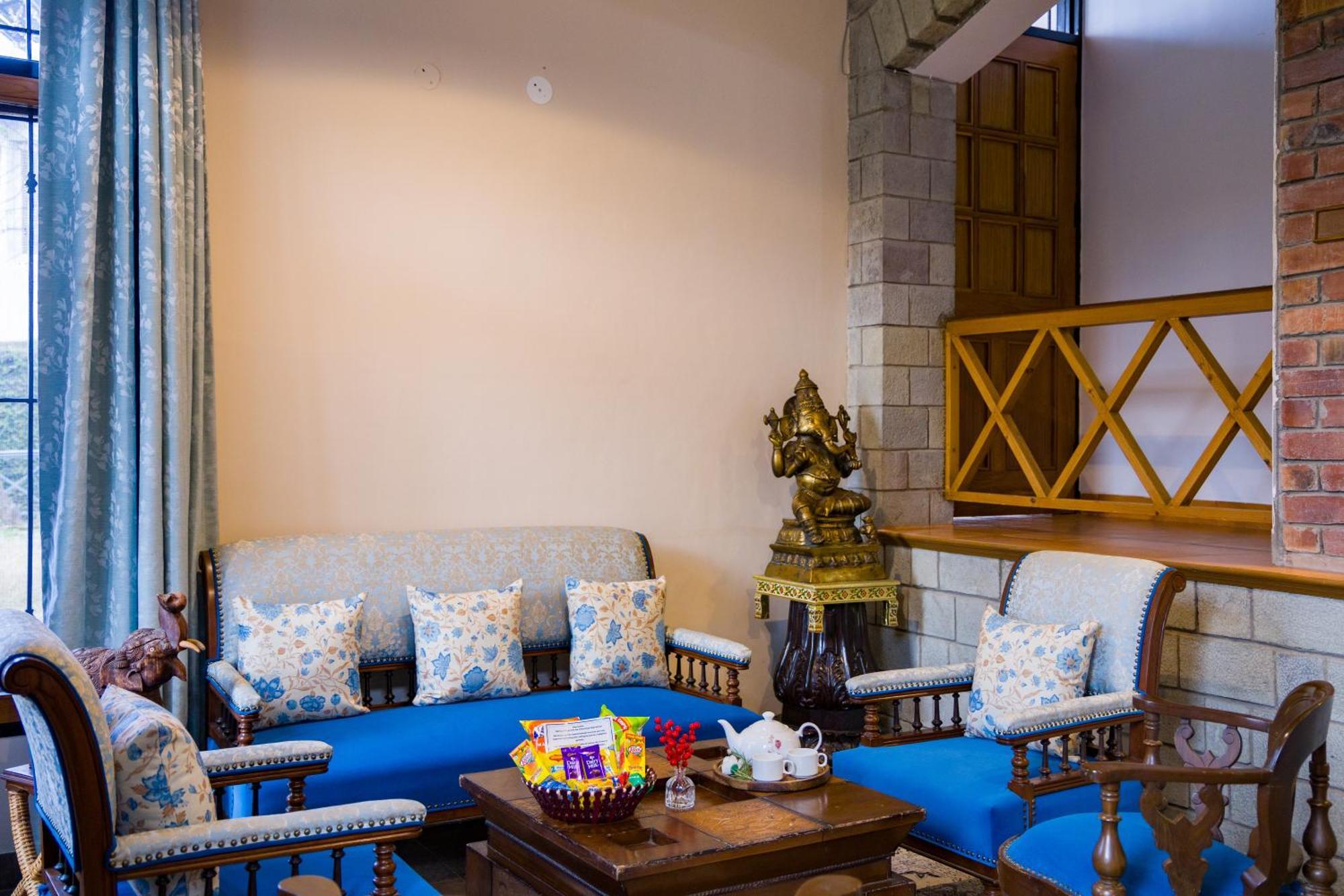 Alaya Stays Mehar Villa - 3 Bhk With Garden & Scenic Views Kasauli Extérieur photo