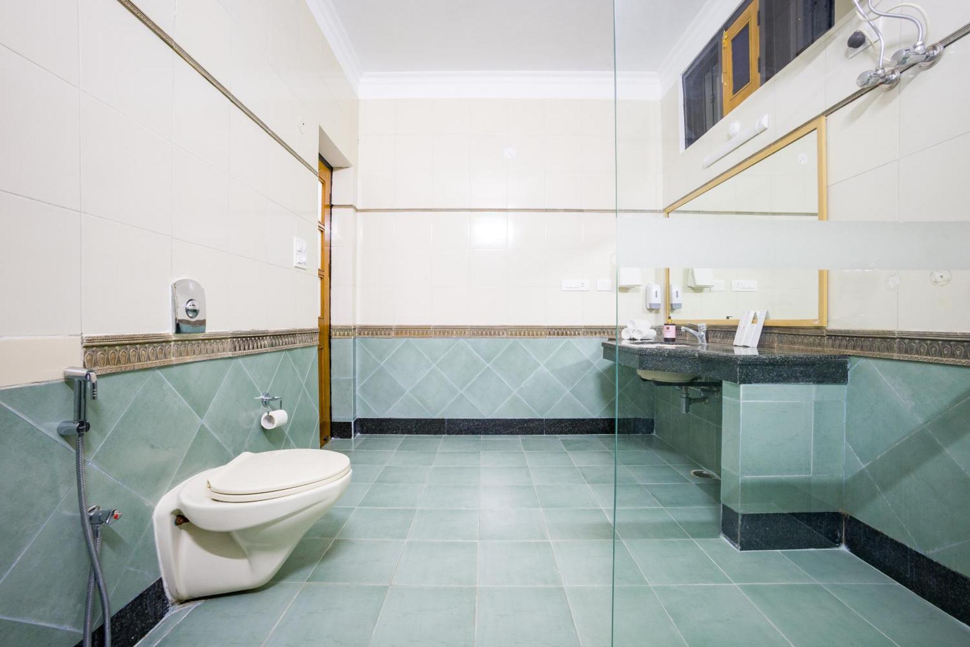 Alaya Stays Mehar Villa - 3 Bhk With Garden & Scenic Views Kasauli Extérieur photo