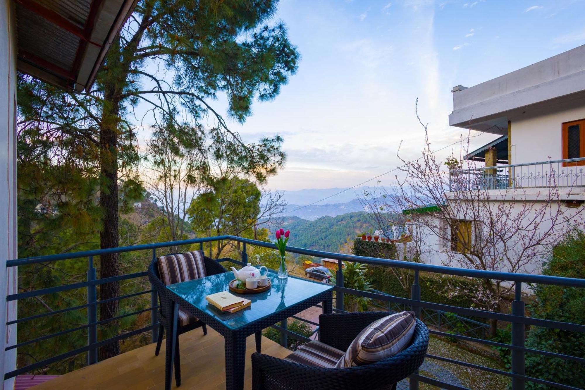 Alaya Stays Mehar Villa - 3 Bhk With Garden & Scenic Views Kasauli Extérieur photo