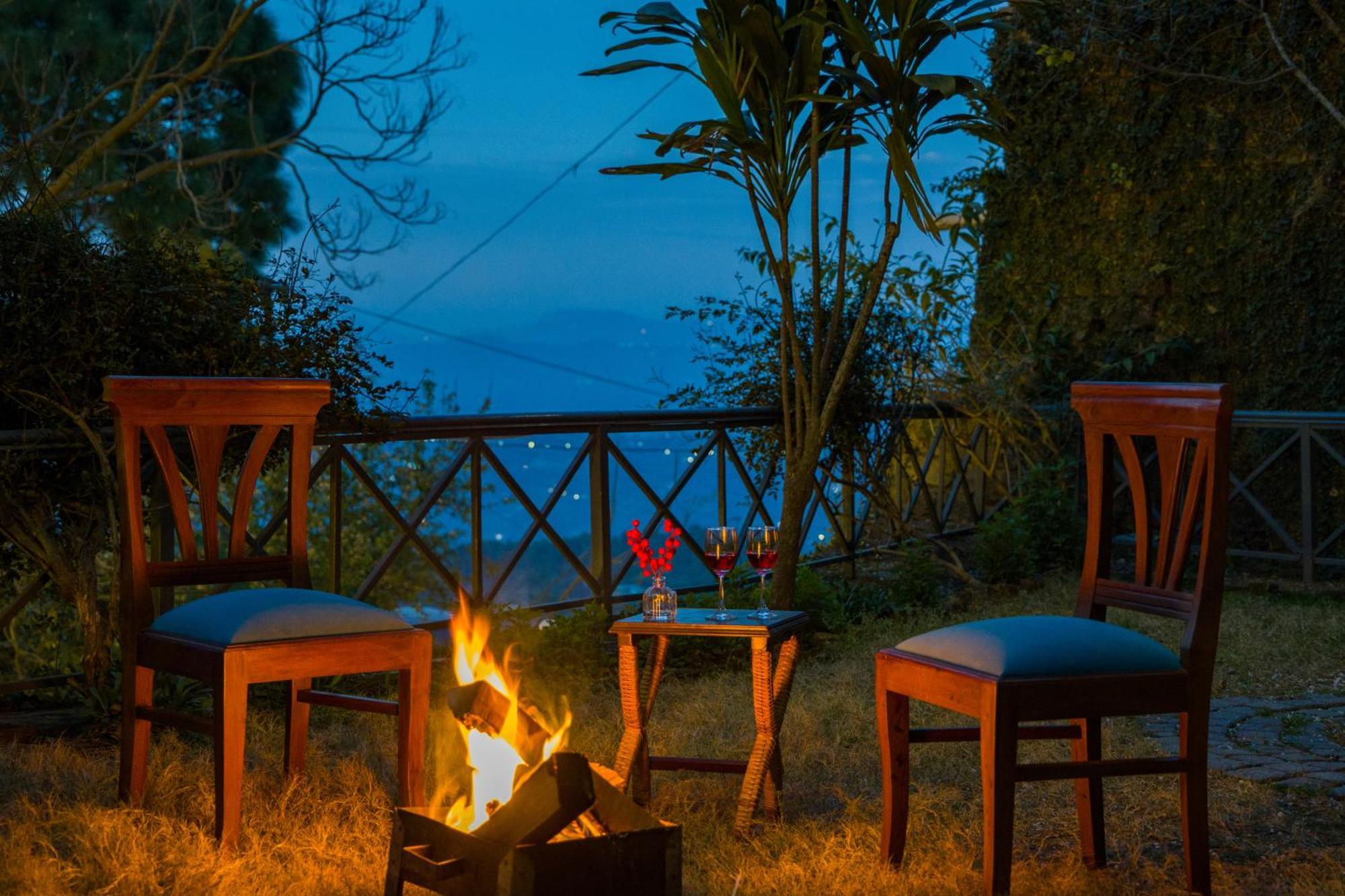 Alaya Stays Mehar Villa - 3 Bhk With Garden & Scenic Views Kasauli Extérieur photo