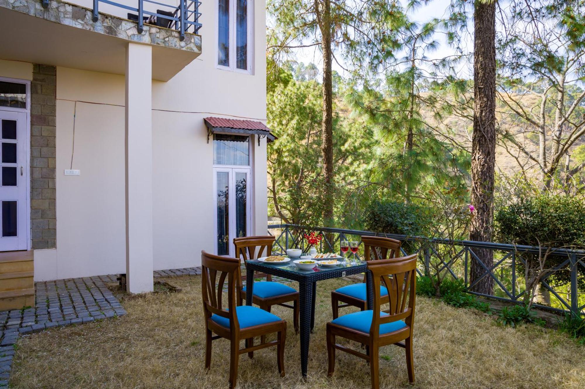 Alaya Stays Mehar Villa - 3 Bhk With Garden & Scenic Views Kasauli Extérieur photo