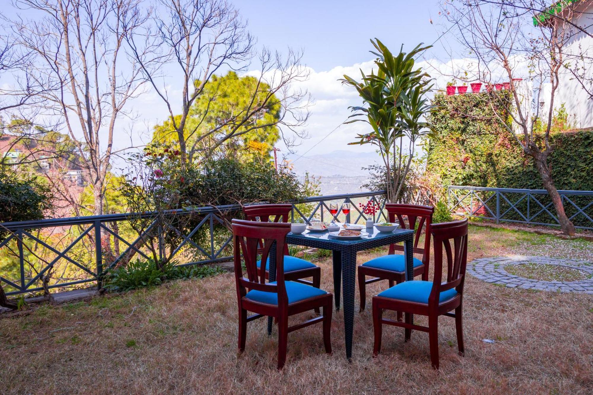 Alaya Stays Mehar Villa - 3 Bhk With Garden & Scenic Views Kasauli Extérieur photo